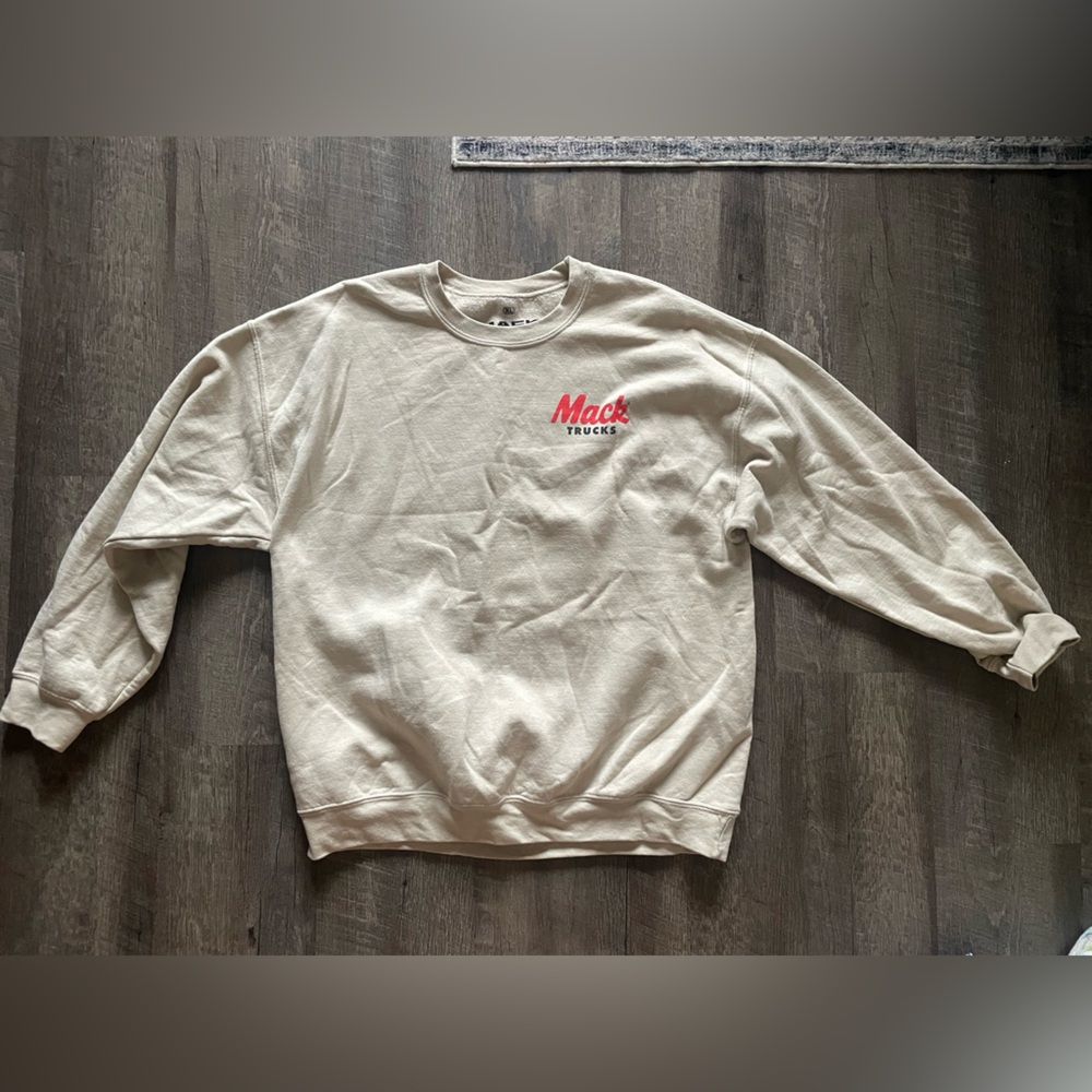 Mack Crewneck Sweatshirt